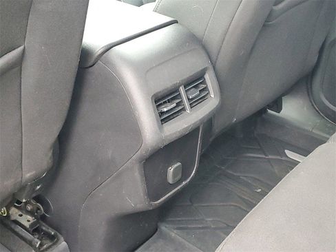 Used 2018 Chevrolet Equinox LT image 73