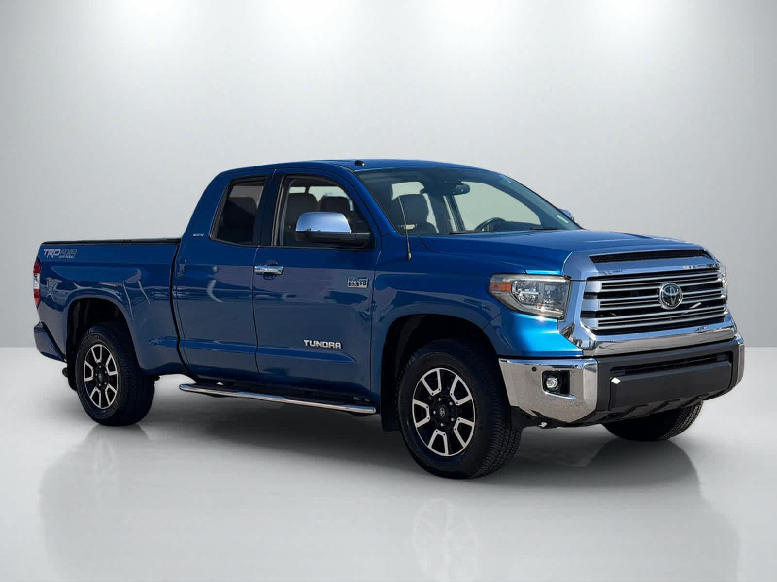 Used 2018 Toyota Tundra Limited w/ Limited Premium Package AWD/4WD image 10