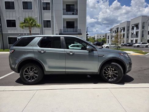 Used 2018 Land Rover Discovery Sport SE AWD/4WD image 5
