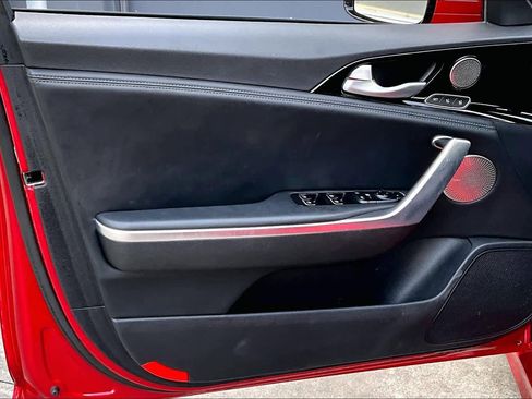 Used 2019 Kia Stinger Premium image 20