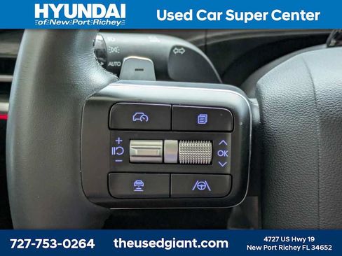 Used 2025 Hyundai Santa Fe Limited FWD image 40