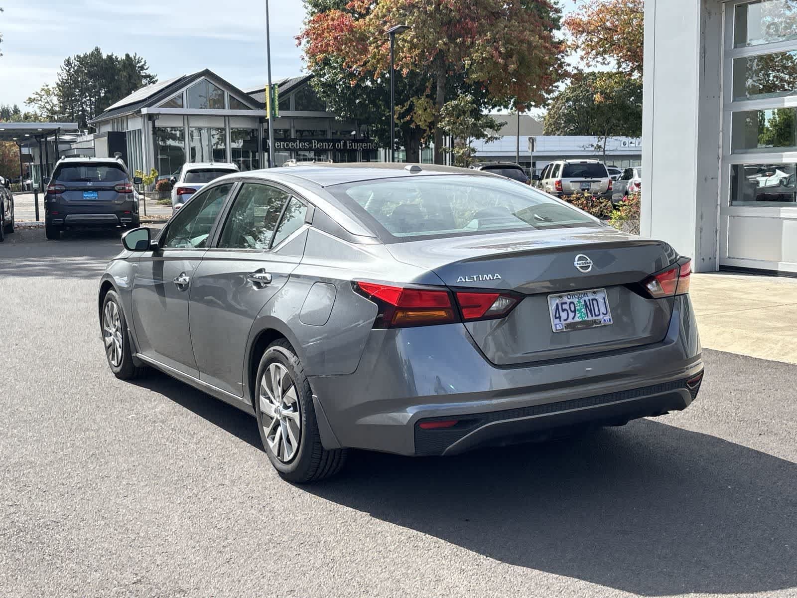 Used 2020 Nissan Altima 2.5 S FWD image 3