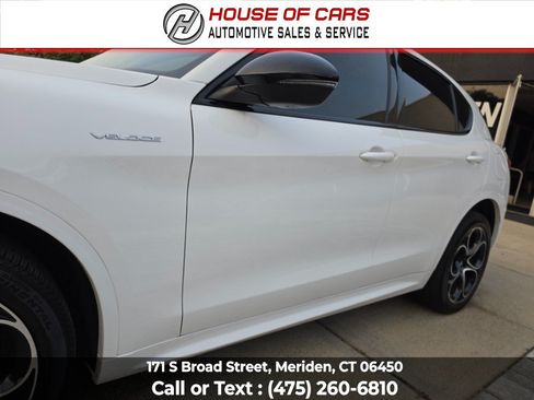 Used 2022 Alfa Romeo Stelvio Veloce AWD/4WD image 18