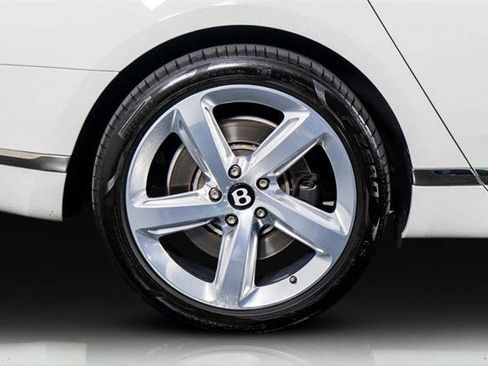 Used 2016 Bentley Mulsanne Speed image 9