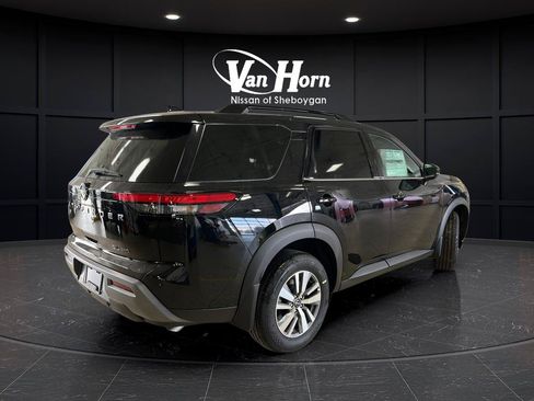 New 2026 Nissan Pathfinder SL AWD/4WD image 8