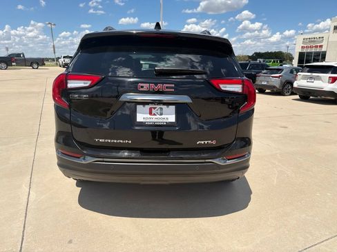 Used 2022 GMC Terrain AT4 w/ Infotainment Package II AWD/4WD image 4