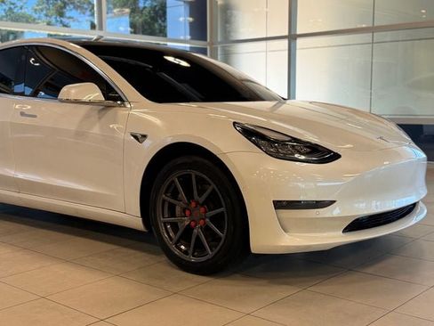 Used 2020 Tesla Model 3 Standard Range Plus RWD image 5