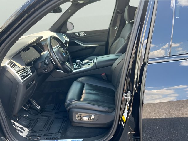 Used 2022 BMW X5 M50i w/ Executive Package AWD/4WD image 9
