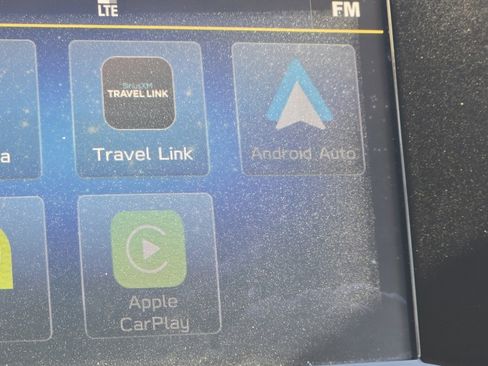 Used 2022 Subaru Crosstrek 2.0i Premium image 3