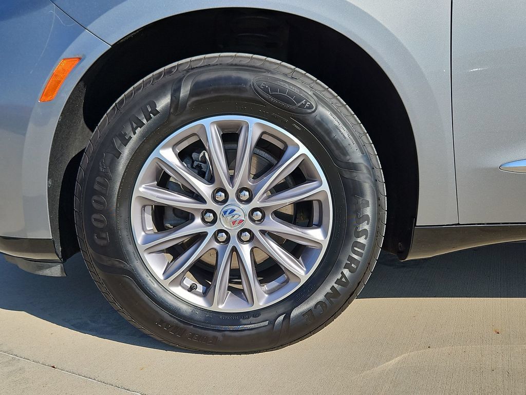 Used 2024 Buick Enclave Premium FWD image 34