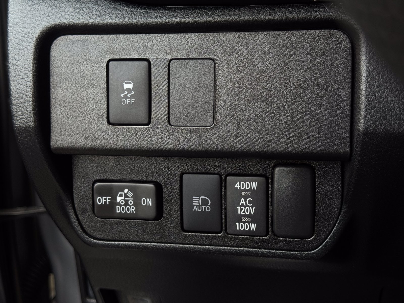 Used 2021 Toyota Tacoma TRD Sport AWD/4WD image 14