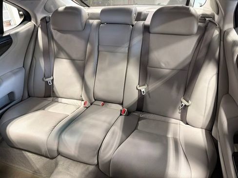 Used 2007 Lexus LS 460 RWD image 32