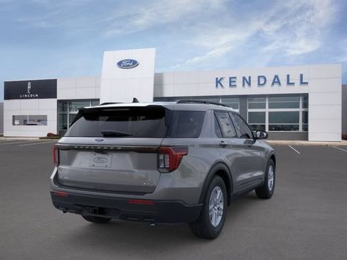 Used 2026 Ford Explorer Active AWD/4WD image 8