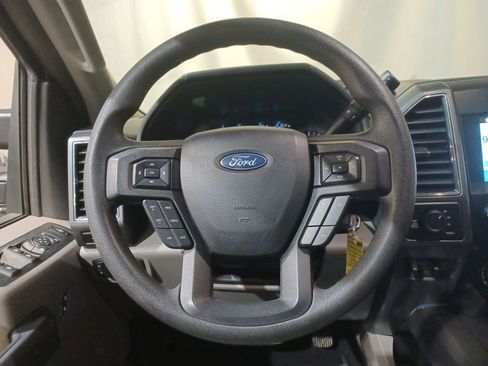 Used 2019 Ford F250 XLT w/ XLT Premium Package image 11