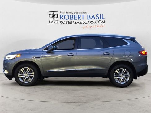 Used 2019 Buick Enclave Essence image 2