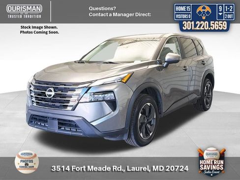 Used 2024 Nissan Rogue SV FWD image 1