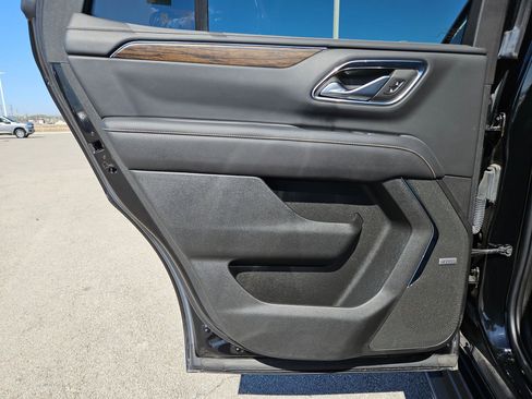 Used 2023 Chevrolet Tahoe Premier image 15