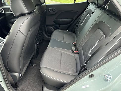 New 2025 Hyundai Venue Limited image 16