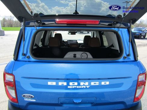 Certified 2025 Ford Bronco Sport Outer Banks w/ Outer Banks Tech Package+ AWD/4WD image 8