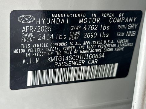 Used 2026 Genesis G70 2.5T image 29