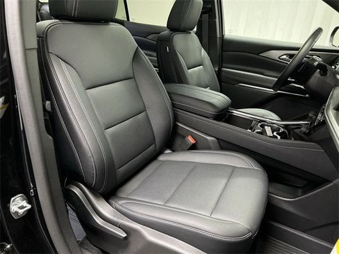 New 2025 Chevrolet Traverse LT w/ Sun and Wheel Package image 28