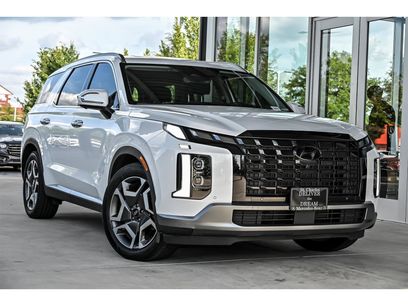 Used 2023 Hyundai Palisade Limited w/ Cargo Package