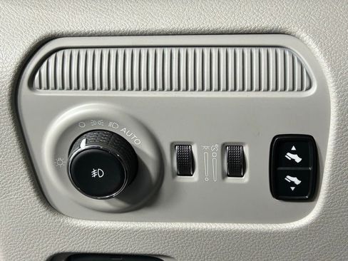 Used 2022 Jeep Wagoneer Series III image 30