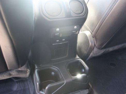 Used 2022 Jeep Gladiator Overland w/ Popular Equipment Package image 29