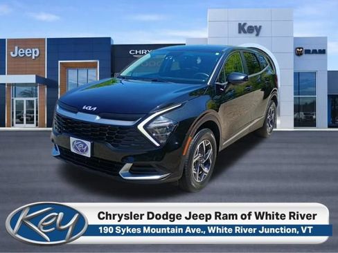 Used 2023 Kia Sportage LX AWD/4WD image 1