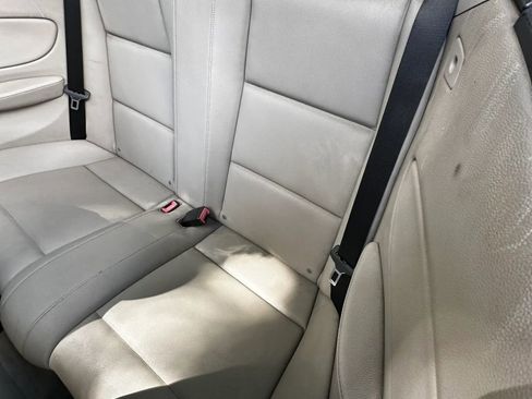 Used 2009 BMW 128i Convertible image 18