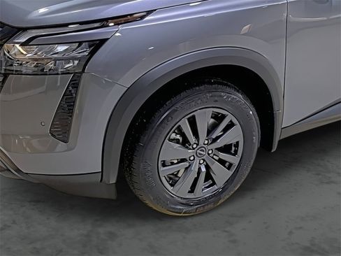 New 2026 Nissan Pathfinder SV image 7