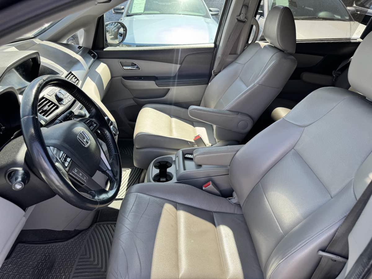 Used 2014 Honda Odyssey EX-L image 40