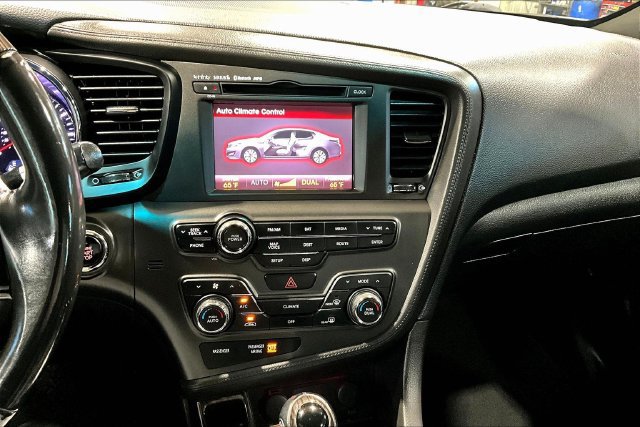 Used 2013 Kia Optima SX w/ Limited Pkg FWD image 15