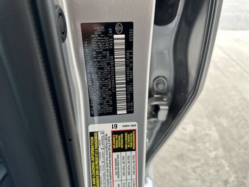Used 2025 Toyota Camry LE FWD image 31