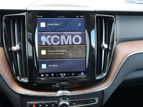 Used 2023 Volvo XC60 T8 Ultimate w/ Climate Package AWD/4WD image 24