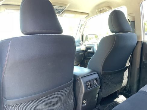 Used 2014 Toyota 4Runner SR5 AWD/4WD image 19
