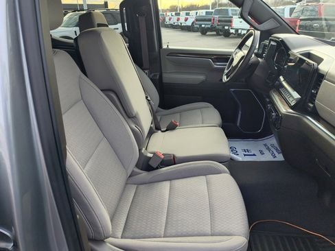 Used 2025 Chevrolet Silverado 1500 LT image 27