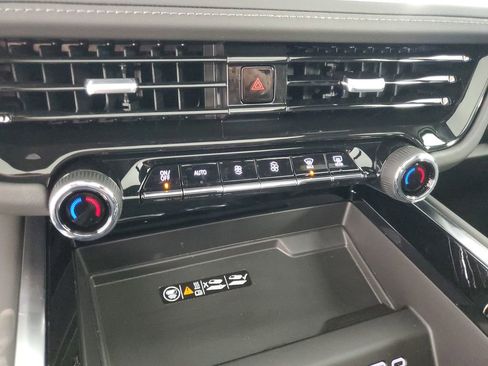 New 2026 Chevrolet Tahoe Z71 image 18