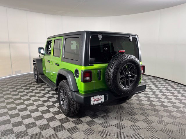 Used 2026 Jeep Wrangler Unlimited Sport AWD/4WD image 5