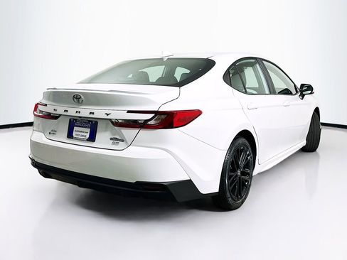 Used 2026 Toyota Camry SE AWD/4WD image 7