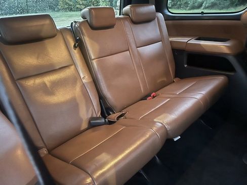 Used 2010 Toyota Sequoia Platinum image 6