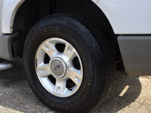 Used 2002 Ford Explorer Sport Trac 4x4 image 10