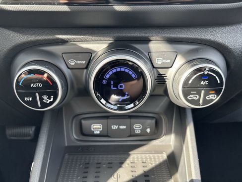 New 2026 Hyundai Venue SEL FWD image 19