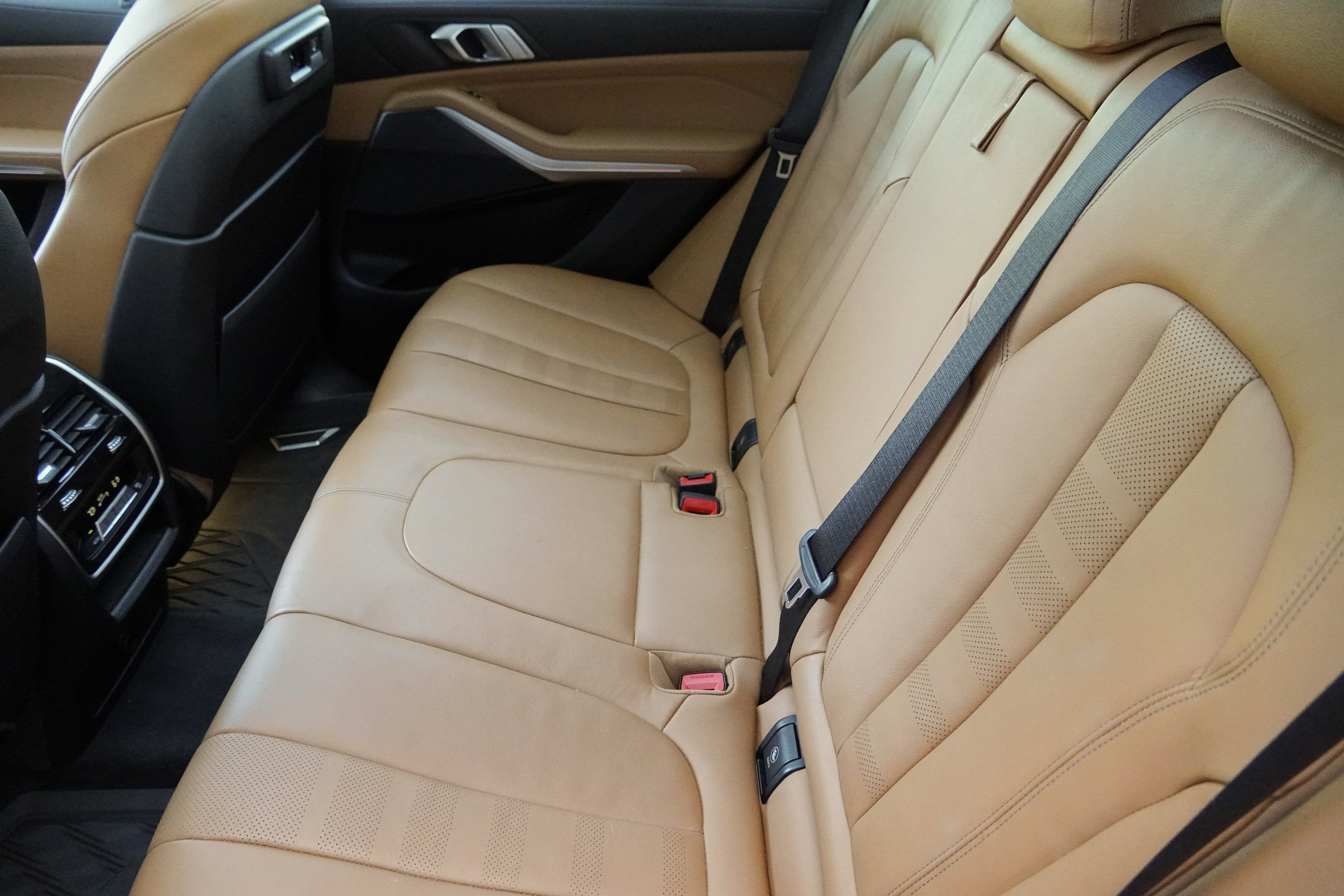 Used 2022 BMW X5 xDrive40i w/ Premium Package AWD/4WD image 33