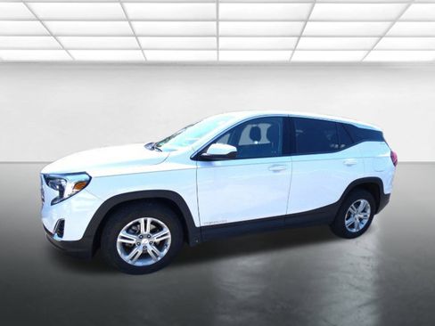 Used 2020 GMC Terrain SLE image 2