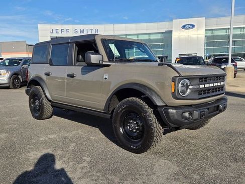 New 2026 Ford Bronco Big Bend w/ Black Diamond Package image 1