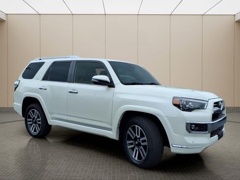 Used 2023 Toyota 4Runner Limited AWD/4WD image 5