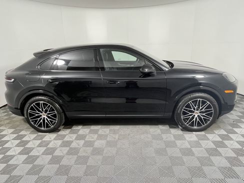 Used 2025 Porsche Cayenne Coupe AWD/4WD image 8