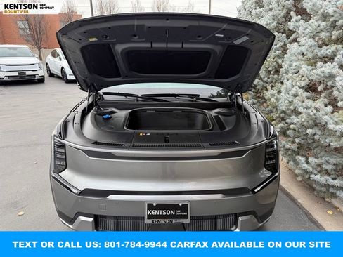 Used 2024 Kia EV9 Wind image 40