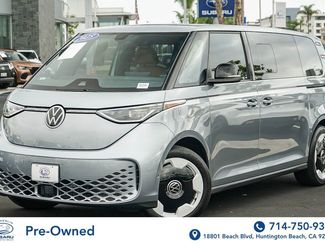 Used 2025 Volkswagen ID. Buzz Pro S RWD video 1